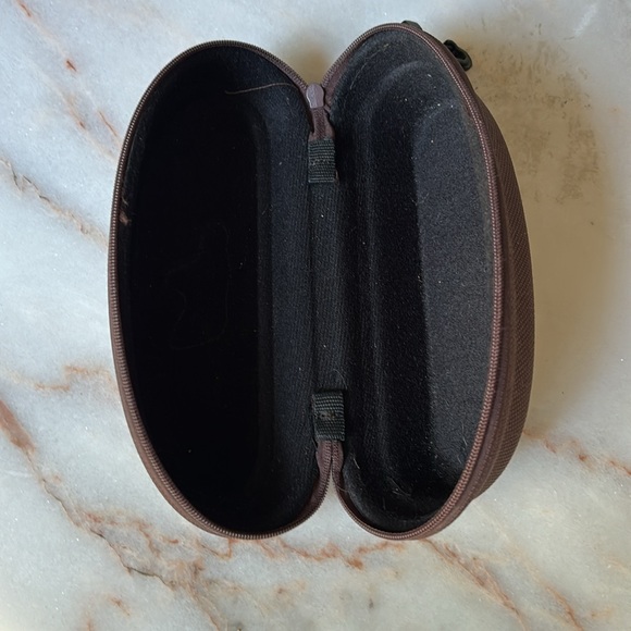 MAUI JIM SUNGLASSES HARD CASE - Picture 7 of 13